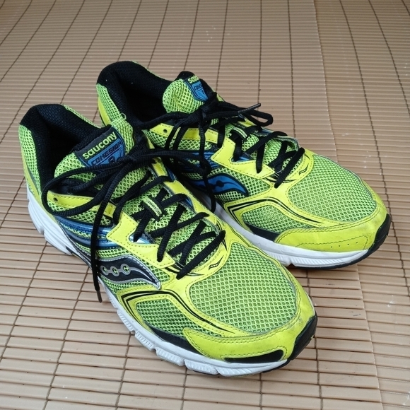Saucony Cohesion 9 Mens  yellow Blue Black Running